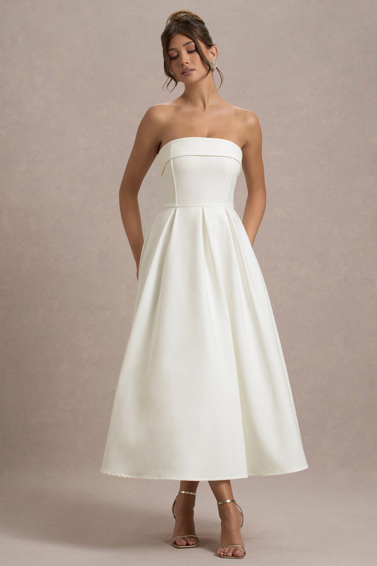 Stilvolles Midi-Kleid mit Schulterfreiem Ausschnitt