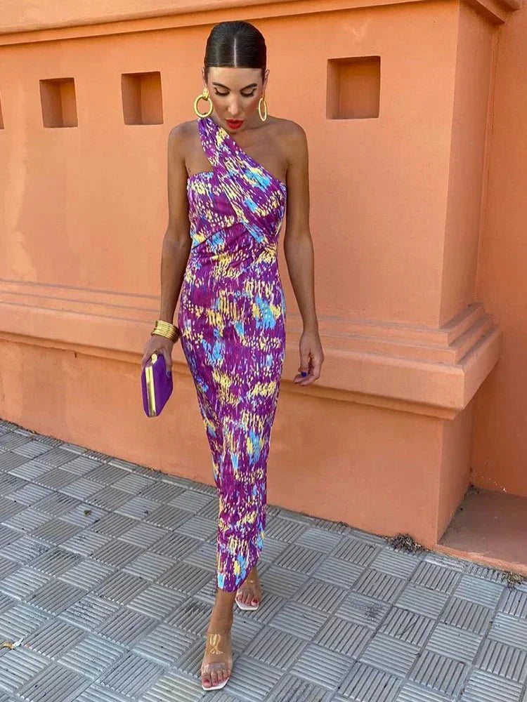 Maxikleid mit asymmetrischer Schulter