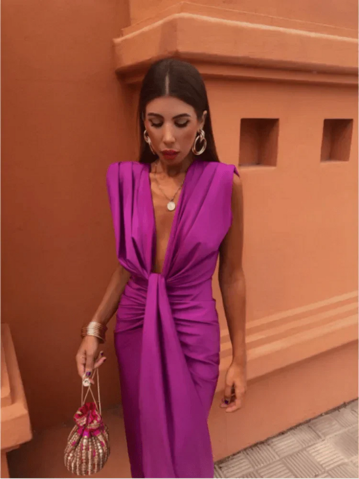 Elegantes Abendkleid mit tiefem V-Ausschnitt