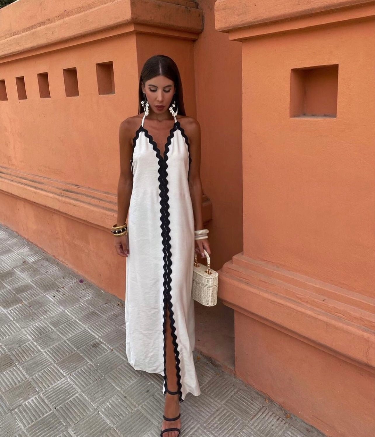 Elegantes Maxikleid mit offenem Rücken
