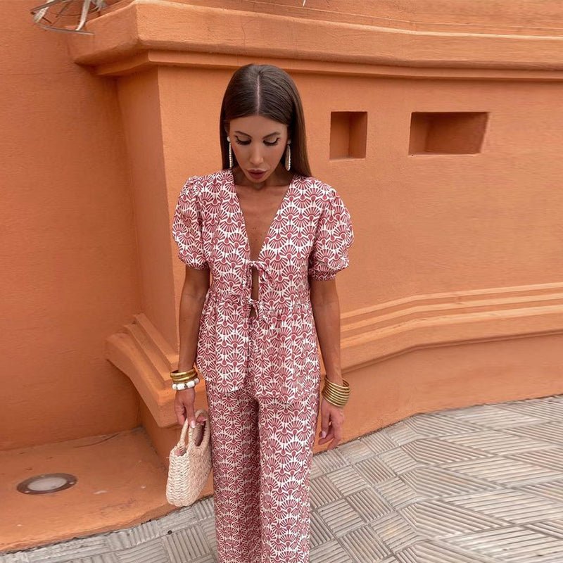 Elegantes Sommer-Set mit V-Ausschnitt