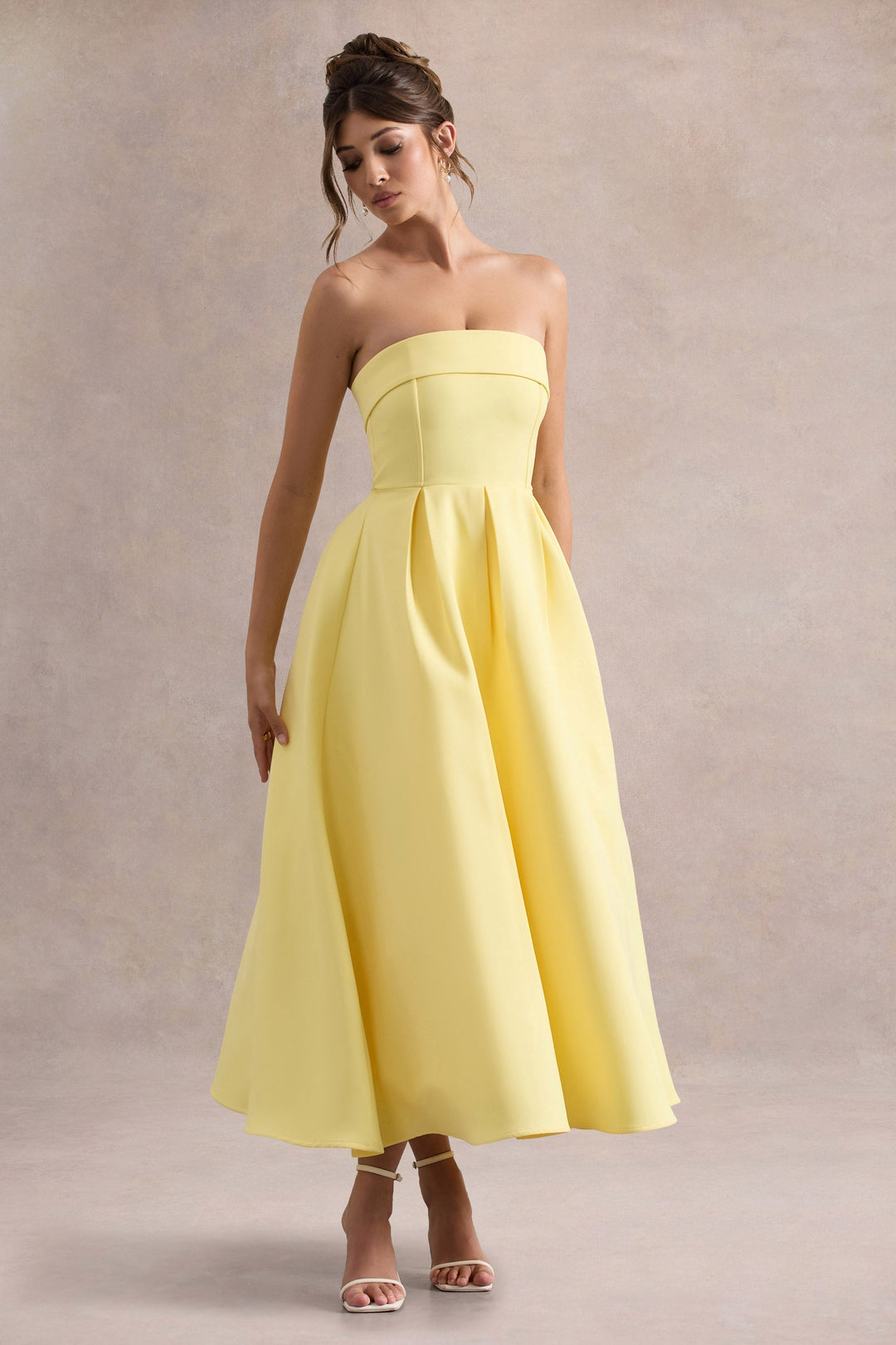 Stilvolles Midi-Kleid mit Schulterfreiem Ausschnitt